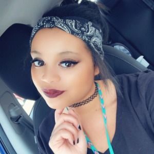 Meet your Posher, Chey